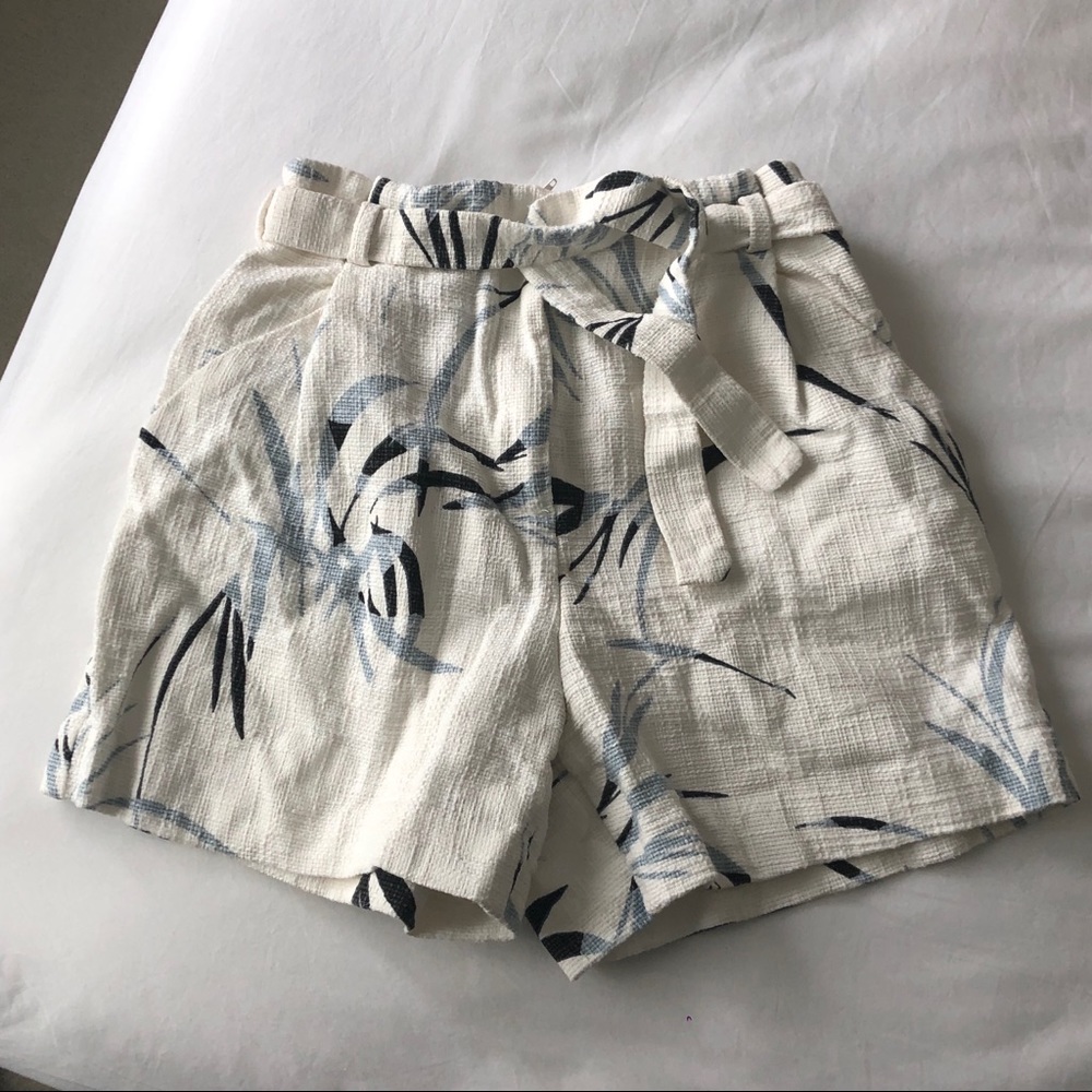 Linen pattern high waist shorts